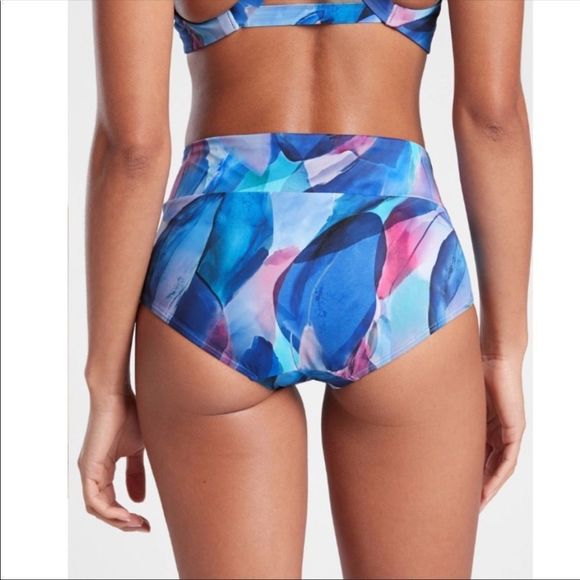 NWT Athleta Malibu Printed Boyshort Swimsuit! ❤️ - Picture 2 of 9